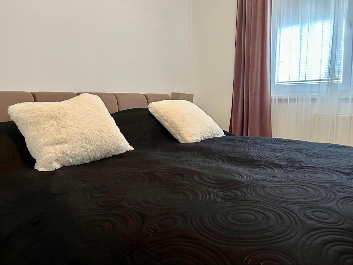 Diamond Apartments - 3 Bedroom, Luxurious Apartment In The Heart Of The City Budapest Ngoại thất bức ảnh