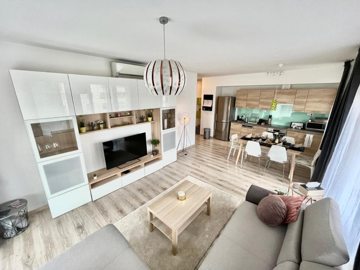 Diamond Apartments - 3 Bedroom, Luxurious Apartment In The Heart Of The City Budapest Ngoại thất bức ảnh